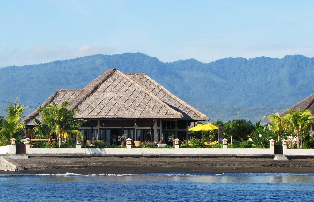 Villa Pelangi Bali Seririt  ภายนอก รูปภาพ