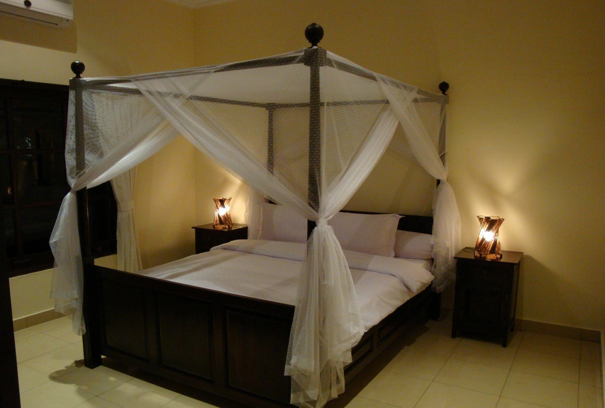Villa Pelangi Bali Seririt  ภายนอก รูปภาพ