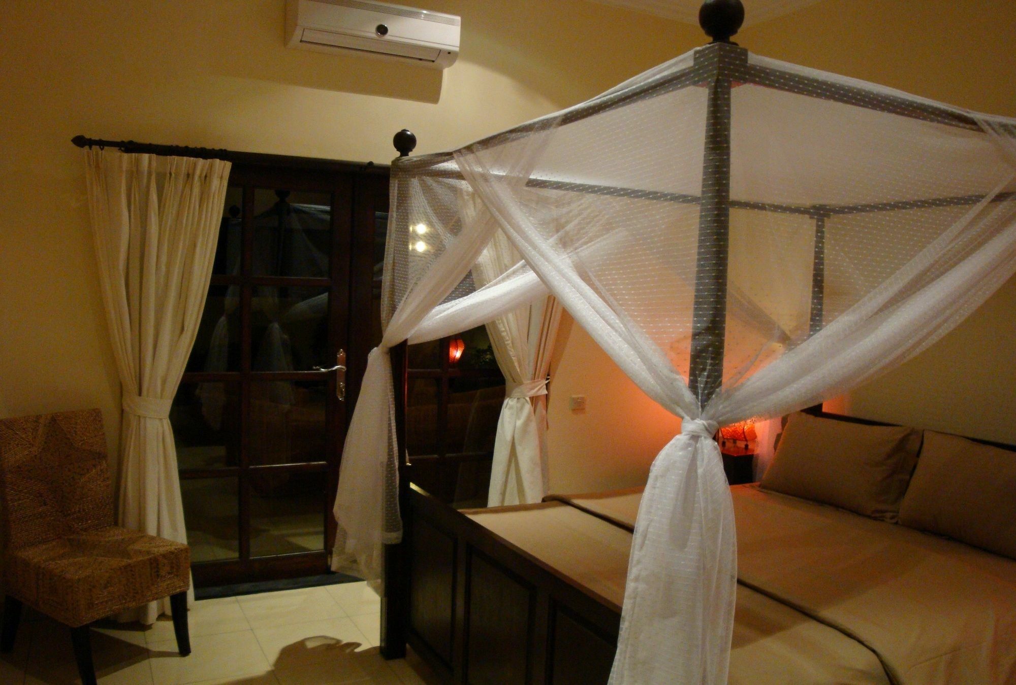 Villa Pelangi Bali Seririt  ภายนอก รูปภาพ